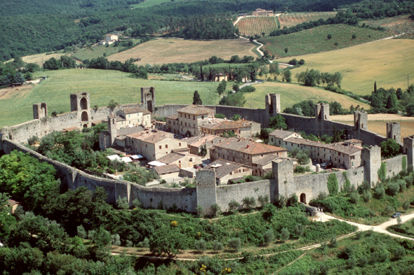 Monteriggioni di torri si corona